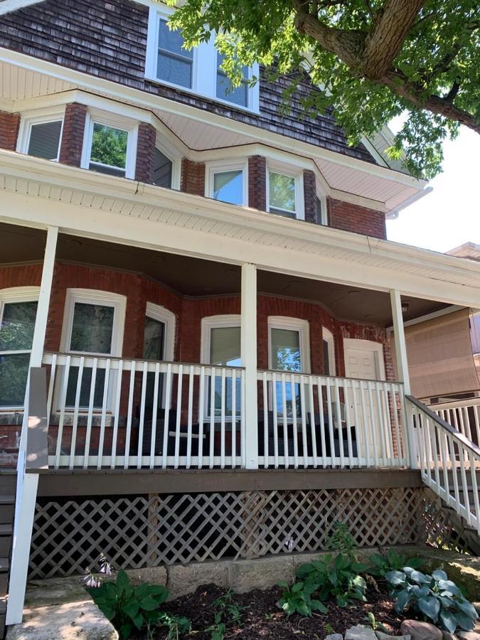Red Brick Inn - Walk To The Falls, The Casino And All Downtown Restaurants ナイアガラフォールズ エクステリア 写真